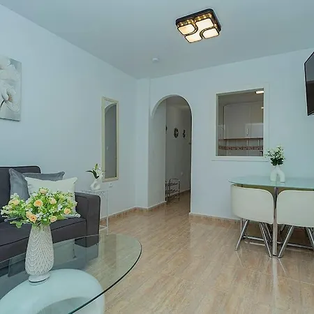 Viktoryia Apartmán Torrevieja